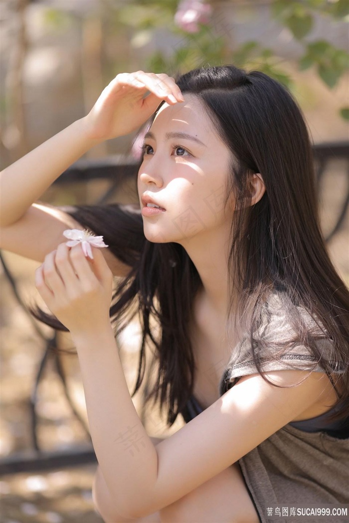 干烂你的小骚B……小说