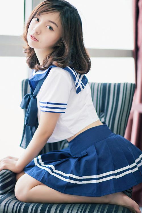 美女自我安慰