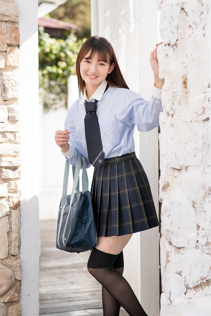 《四位少妇按摩记》完整版