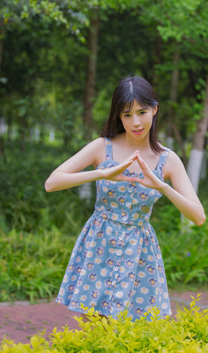 公交车忘穿内裤被挺进在线